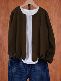 Eugenia | Damen Rundhals-Cardigan mit Knöpfen und Tasche in Dunkelbraun