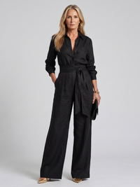 Jovie | Langärmliger Jumpsuit mit Knopfleiste und weitem Bein in Schwarz