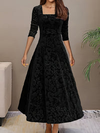 Clara | Stylisches Samtkleid für den Urlaub in Schwarz