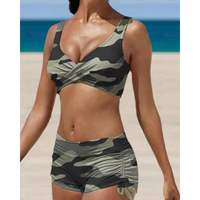 Verstellbarer Bikini in zwei Teilen mit trendigem Druck in Tarnung