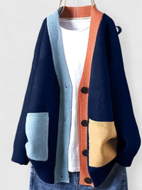 Karla | Zeitloser Damencardigan in soften Materialien in Blau