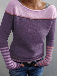 Greta | Eleganter Damen Pullover breit und gestreift in Lila