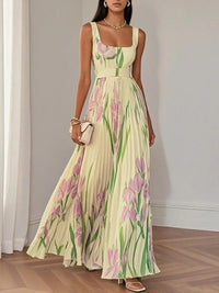 Yara™ - Maxikleid aus Plisseeschiffon in Gelb