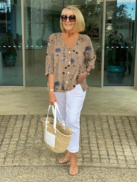 Julia | Florale Bluse Elegante Sommer Look in Khaki