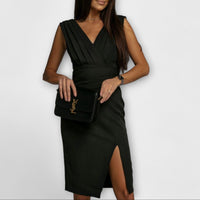 Giada™ - Kleid mit V-Ausschnitt und Schlitzen in Schwarz