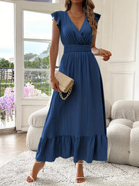 Mara | V-Ausschnitt Maxikleid mit Rüschen Saum in Marineblau