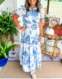 Julie | Toile Muster V-Ausschnitt Maxikleid in Blau