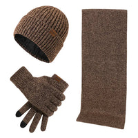 Cooles Winter-Set mit Mütze, Schal und Handschuhen in Kaki