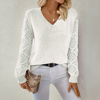 Adriana | Lässiger Pullover mit V-Ausschnitt in Weiß