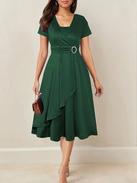 Elisa | V-Ausschnitt Midikleid mit asymmetrischem Saum in Grün