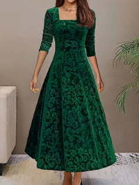 Clara | Stylisches Samtkleid für den Urlaub in Grün