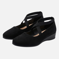 Ortrud | Damen Schuhe Keilabsatz Geschlossene Spitze – Keil Pumps Spitze Damen in Schwarz
