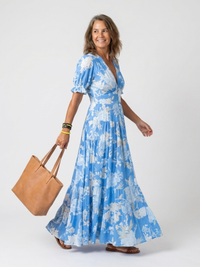 Ione | Kurzarm V-Ausschnitt Blumenkleid Midi in Himmelblau