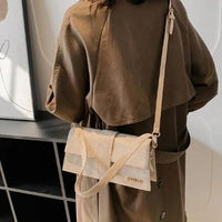 Elegante Damen-Umhängetasche mit einem Schultergurt – schickes Design in Weiß