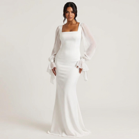 Elegantes langes Kleid mit Chiffonärmeln in Weiß