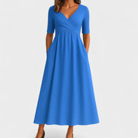 Elegantes Midi Kleid für Frauen – Zeitloser Stil für jeden Anlass in Hellblau