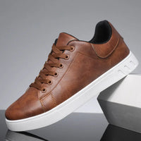Klassischer Herren-Sneaker für intelligentes Training in Braun
