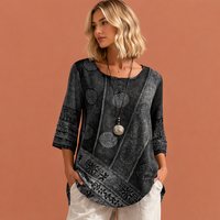Oversized Sommertop mit buntem Druck für Damen | Noëlle in Grau
