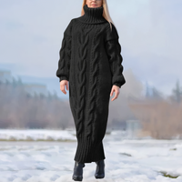Clara | Damen Strick-Maxikleid lang mit stilvollem Zopfmuster in Schwarz