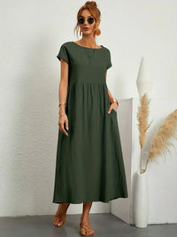 Cintia – Lässiges Midi Kleid in Grün