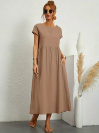Gabrielle | Fließendes Midi-Kleid zeitloser Eleganz in Khaki