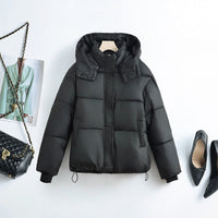 Damen kurze Steppjacke mit herausnehmbarem Kragenpolster in Schwarz