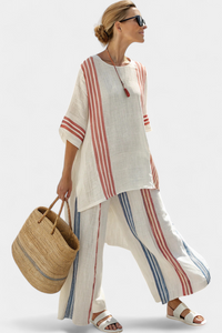 Aurelia | Elegantes, mehrfarbig gestreiftes Top & Mediterrane Hose in Mehrfarbige Streifen