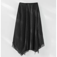 Damen Chiffon-Bluse mit Schleifenkragen, Pünktchenmuster und Biesen-Detail Nord Taschen in Schwarz Rock