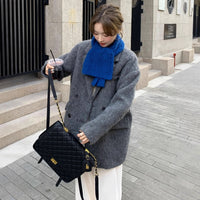Damen Grobgestrickter Wollmix-Longmantel mit Oversize‑Silhouette und doppelreihiger Knopfleiste Nord Taschen in Edles Grau – Premium‑Serie
