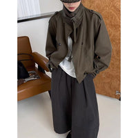 Damen Kurze Blouson‑Trenchjacke mit Stehkragen, doppelreihiger Knopfleiste und Gummizugsaum Nord Taschen in Armeegrün