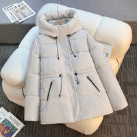Damen kurze wattierte Kapuzenjacke mit hohem Stehkragen und Kordelzug in Offwhite
