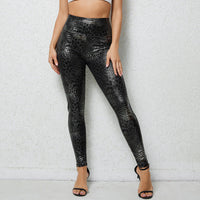 Damen Hochglänzende Leggings im Schlangenmuster in Silber