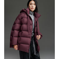 Damen Boxy-Steppjacke mit übergroßem Thermokragen und dekorativen Kordel-Details Nord Taschen in Dunkelrot