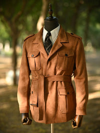 Herren Veloursleder-Safari-Jacke mit Taillengürtel und Pattentaschen Nord Taschen in Braun