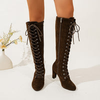 Damen Overkneestiefel mit Schnürdetail und Reißverschluss in Braun