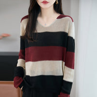 Damen Pullover mit V-Ausschnitt und Streifen in Rot mit bunten Streifen
