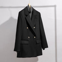 Herren Doppelreihiger Wollblend-Mantel mit kastiger Silhouette und goldenen Schmuckknöpfen Nord Taschen in Schwarz