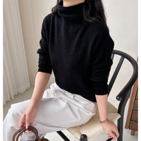 Damen Leichter Kaschmir-Mix Rollkragenpullover mit feinem Soft-Finish und schmaler Silhouette Nord Taschen in Titanschwarz