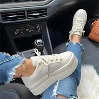 Wilgie - Bequeme Schnürschuhe in Weiß