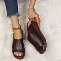 Kara | Gepolstert Schnalle Sandalen in Braun