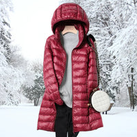 Mina | Ultraleichte Daunenwinterjacke in Granat