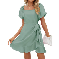 Donna - Kleid mit quadratischem Ausschnitt, Puffärmeln und Gürtel in A-Linie in Salbeigrün