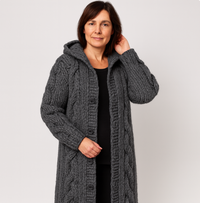 Greta | Stilvoller Strickmantel Damen zeitlos in Dunkelgrau