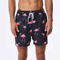 Drew | Signature sommerliche Badehosen – Sieh gut aus, fühl dich großartig in Rosa Flamingo