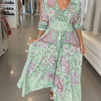 Aisha™ Maxikleid aus Premium-Viskose mit V-Ausschnitt in Grün