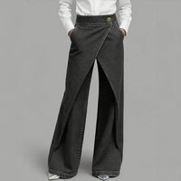 Anya™ Jeans mit Wickeleffekt und asymmetrischer Frontüberlappung in Schwarz
