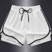 Geometrische Sportshorts für Damen – Stylisch und atmungsaktiv für Fitness und Laufen in Weiß