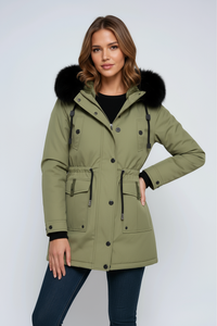 Damen Winterparka mit Kapuze, Taschen und Tunnelzug in Salbeigrün