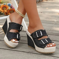 Atelier | Frayed Edge Wedge Sandalen in Schwarz