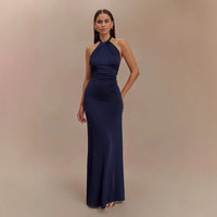 Adrianna | Elegantes Maxi-Halterkleid in Dunkelblau